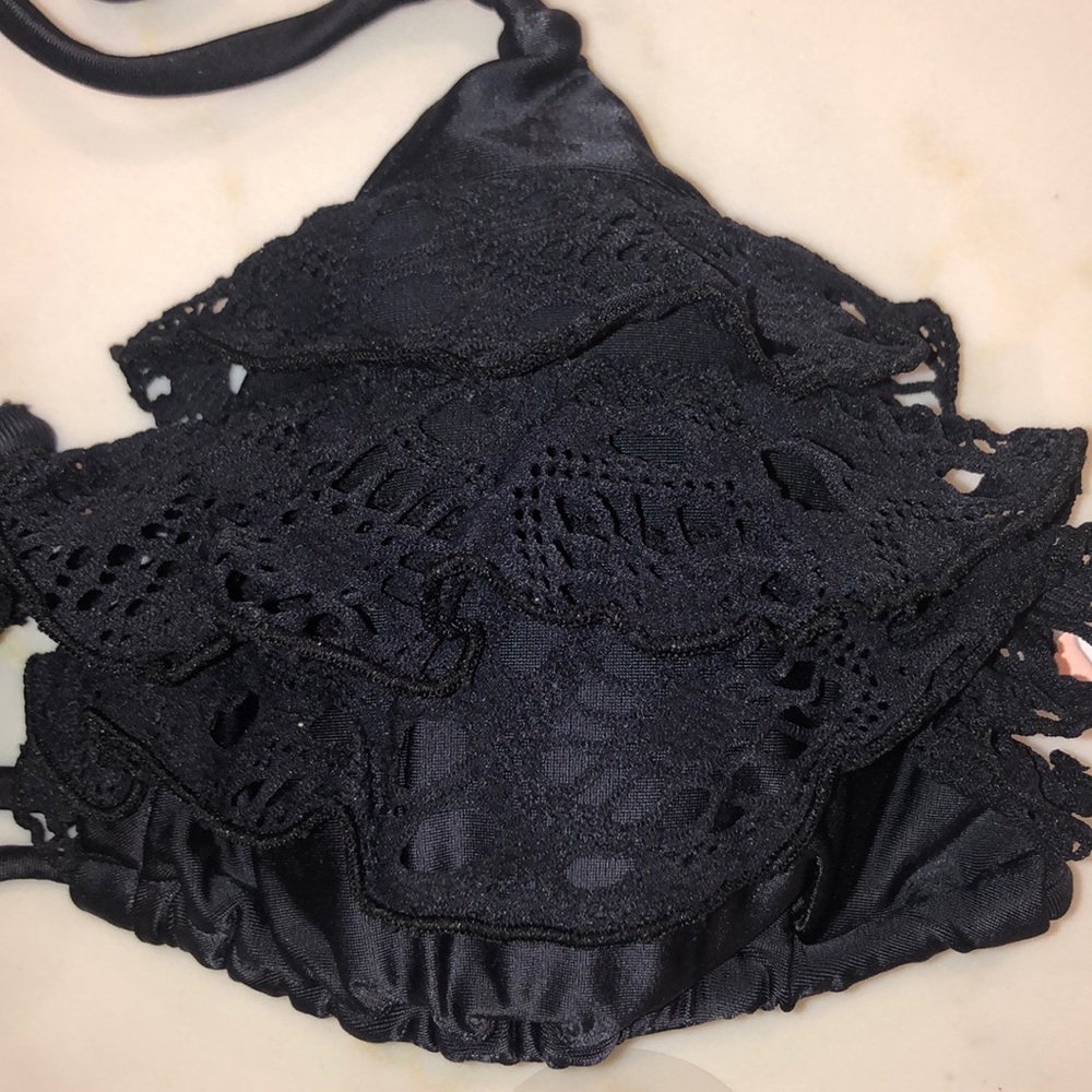 PilyQ Diva Ruffle Bikini - Picture 6 of 12